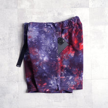 Load image into Gallery viewer, TIEDYE BORD SHORTS - NAVY×RED -