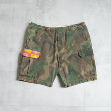 画像をギャラリービューアに読み込む, MAN PATCHWORK SHORT CARGO PANTS  (B)- CAMOUFLAGE -