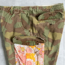 Load image into Gallery viewer, MAN PATCHWORK SHORT CARGO PANTS (D) - NEW CAMOUFLAGE -