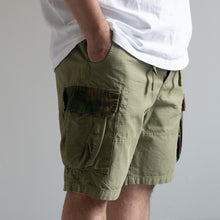 画像をギャラリービューアに読み込む, MAN PATCHWORK SHORT CARGO PANTS ショートカーゴパンツ カーキ 大きいサイズ ビッグサイズ 大きいサイズメンズ テングストア大阪
