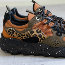 Load image into Gallery viewer, FLOWER MOUNTAIN YAMANO3 BURT ORANGE スニーカー 大きいサイズ テングストア大阪