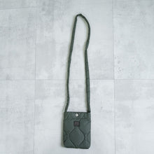 画像をギャラリービューアに読み込む, MILITARY CROSSBODY DOWN BAG - OLIVE -