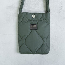 画像をギャラリービューアに読み込む, MILITARY CROSSBODY DOWN BAG - OLIVE -