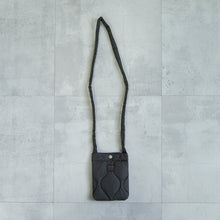 画像をギャラリービューアに読み込む, MILITARY CROSSBODY DOWN BAG - CHARCOAL -