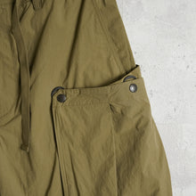 画像をギャラリービューアに読み込む, FIELD SHORTS - OLIVE -