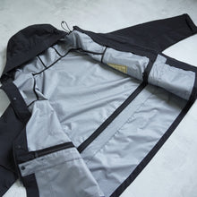 Load image into Gallery viewer, 4WAY TRANSFORM JACKET - BLACK -