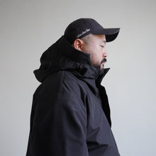 Load image into Gallery viewer, 4WAY TRANSFORM JACKET - BLACK -
