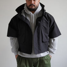 Load image into Gallery viewer, 4WAY TRANSFORM JACKET - BLACK -
