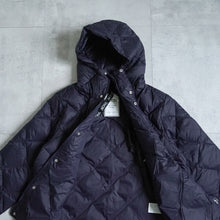 Load image into Gallery viewer, CITY PACKABLE HOOD DOWN JACKET - DARK NAVY -