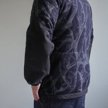 Load image into Gallery viewer, HORN TREE PRINT WOOL BOA JACKET - NAVY -