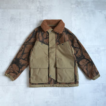Load image into Gallery viewer, HORN TREE PRINT WOOL BOA JACKET - BROWN -