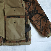 Load image into Gallery viewer, HORN TREE PRINT WOOL BOA JACKET - BROWN -