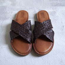 画像をギャラリービューアに読み込む, CRISS CROSS SANDAL - O.BROWN -