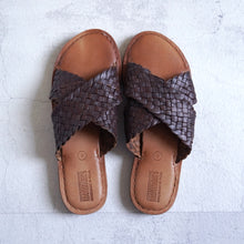 画像をギャラリービューアに読み込む, CRISS CROSS SANDAL - O.BROWN -