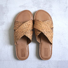 画像をギャラリービューアに読み込む, CRISS CROSS SANDAL - NATURAL -