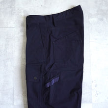 Load image into Gallery viewer, Light Rip Campers Pants -navy-
