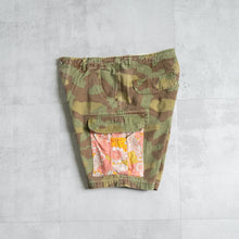 Load image into Gallery viewer, Man Patchwork Short Cargo Pants (D) --NEW CAMOUFLAGE-
