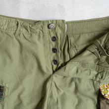 画像をギャラリービューアに読み込む, MAN PATCHWORK SHORT CARGO PANTS  (F)-GREEN -
