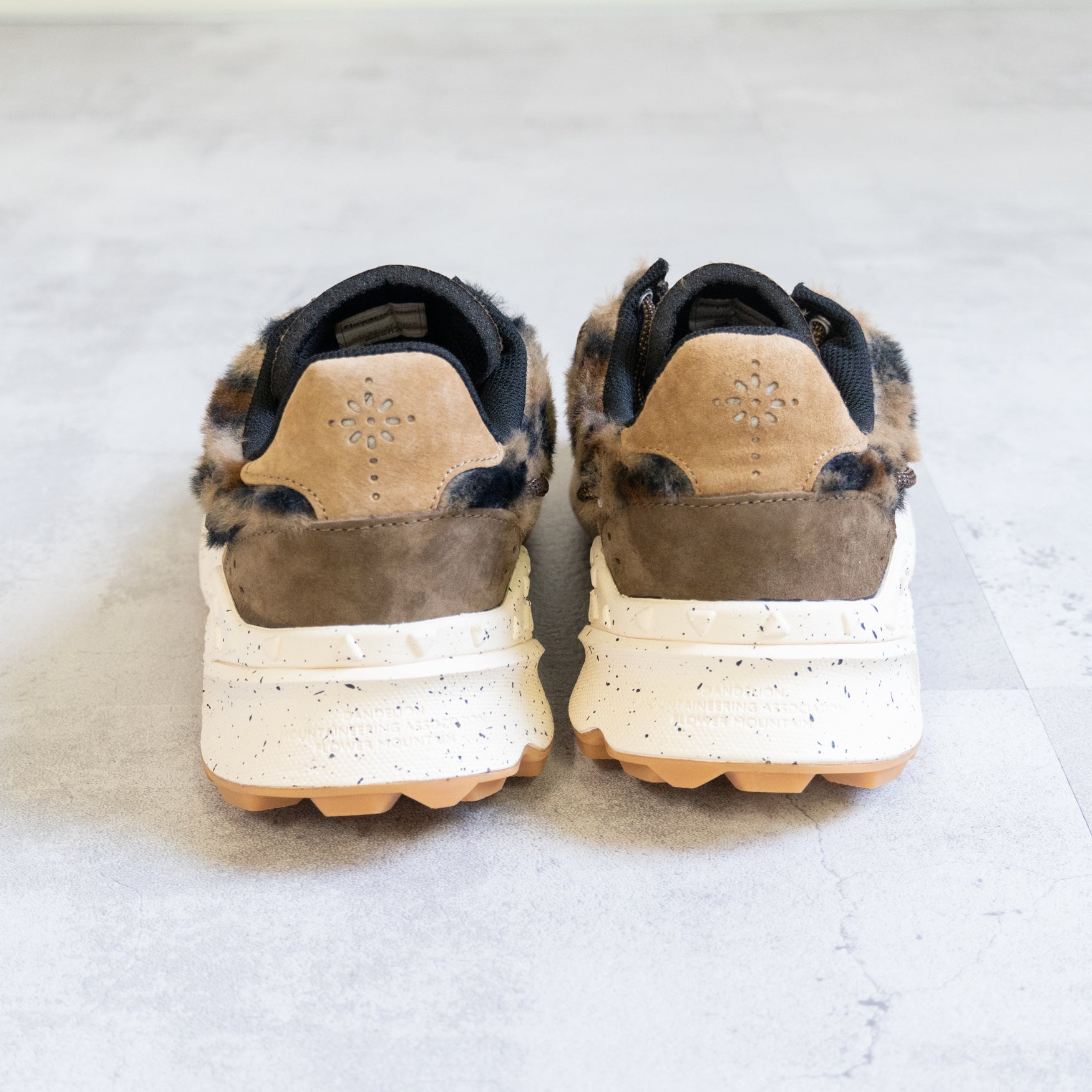 FLOWER MOUNTAIN RAIKIRI- BROWN LEOPARD - – TENG STORE OSAKA