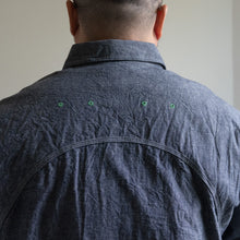 Load image into Gallery viewer, NIGEL CABOURN　NEW MEDICAL SHIRT　インディゴ　シャツ　大きいサイズ　メンズ　テングストア大阪
