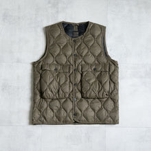 画像をギャラリービューアに読み込む, MILITARY CREW NECK W POCKET DOWN VEST SOFT SHELL- OLIVE -
