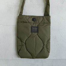 画像をギャラリービューアに読み込む, MILITARY CROSSBODY DOWN BAG - D.OLIVE -
