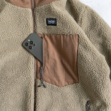 画像をギャラリービューアに読み込む, MOUNTAIN REVERSIBLE DOWN  BOA HOODIE-L.BROWN×BEIGE-
