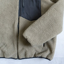 画像をギャラリービューアに読み込む, MOUNTAIN REVERSIBLE DOWN  BOA HOODIE- BLACK×BEIGE-
