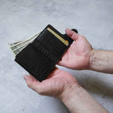 Load image into Gallery viewer, Embossing Mini Wallet -Black-
