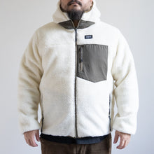 画像をギャラリービューアに読み込む, MOUNTAIN REVERSIBLE DOWN  BOA HOODIE-OLIVE×IVORY-
