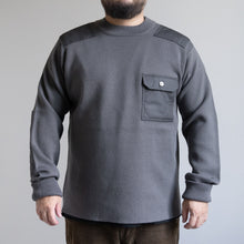 画像をギャラリービューアに読み込む, NON DOWN MILITARY CREW KNIT - CHARCOAL -
