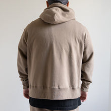 画像をギャラリービューアに読み込む, MAC MURRAY HOODIE - SILKY BROWN -
