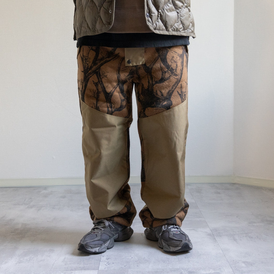 HORN TREE PRINT WOOL BOA PANTS - BROWN -