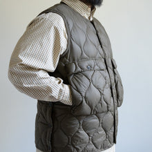 画像をギャラリービューアに読み込む, MILITARY CREW NECK W POCKET DOWN VEST SOFT SHELL- OLIVE -
