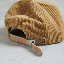 Load image into Gallery viewer, Corduroy 5panel Cap --camel-
