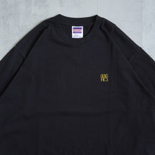 Load image into Gallery viewer, EMB LOGO LS TEE -black-
