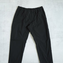 Load image into Gallery viewer, HIKE &amp; BIKE JOGGER PANTS -BLACK-
