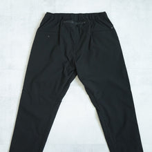 Load image into Gallery viewer, HIKE &amp; BIKE JOGGER PANTS -BLACK-
