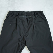 Load image into Gallery viewer, HIKE &amp; BIKE JOGGER PANTS -BLACK-
