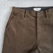 画像をギャラリービューアに読み込む, COURDUROY WIDE TAPERED PANTS  - BROWN -
