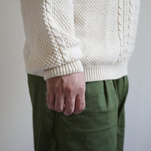 Load image into Gallery viewer, Cable Knit Crew -Natural-
