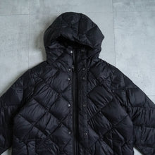 Load image into Gallery viewer, CITY PACKABLE HOOD DOWN JACKET -BLACK-
