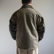 Load image into Gallery viewer, Moon Tweed 3 Layered Jacket -Olive x Green-
