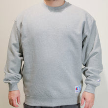 Load image into Gallery viewer, CHAMPION - CREW NECK SWEATSHIRT - OXFORD GRAY -
