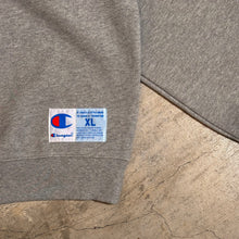 Load image into Gallery viewer, CHAMPION - CREW NECK SWEATSHIRT - OXFORD GRAY -
